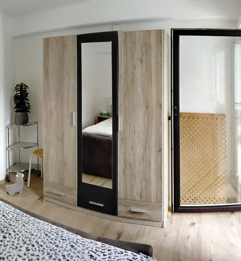 Eine komplett neu adaptierte 3-Zimmer-Wohnung mit Eckbalkon und Traunstein Blick.