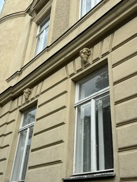 Charmanter Altbau in Gersthof - 4-Zimmer-Wohnung mit Garten in Zinsvilla