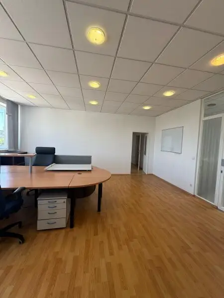 Kostengünstige Büro-/ und Lagermöglichkeit!