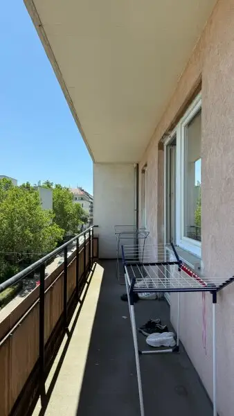 2,5 Zimmer Neubauwohnung mit toller Loggia am Friesenplatz - befristet vermietet