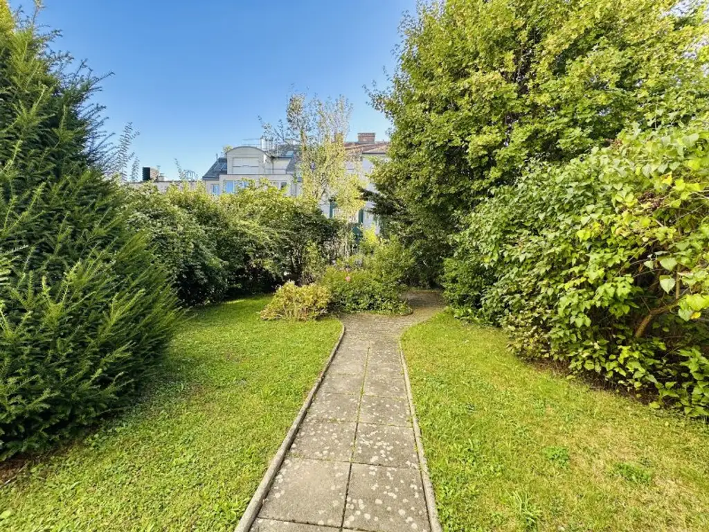 Gestalten Sie Ihr neues Zuhause - 2 Zimmer Wohnung in Toplage mit Gartennutzung -  absolute Ruhelage