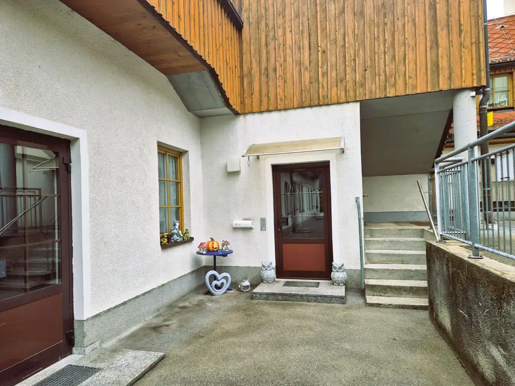 Zentrale Wohnung mit Mur- und Schlossblick in 8850 Murau