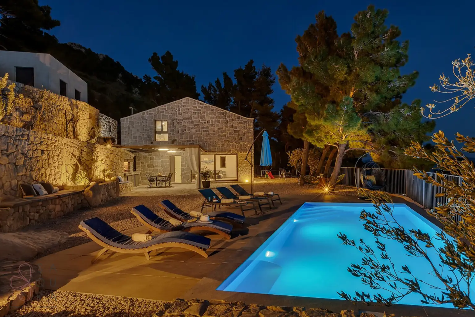 Stone Mansion Makarska – Mediterrane Eleganz mit Investitionspotenzial