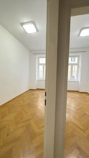 Charmante 3-Zimmer-Altbauwohnung in generalsaniertem Haus mit Lift – 1020 Wien