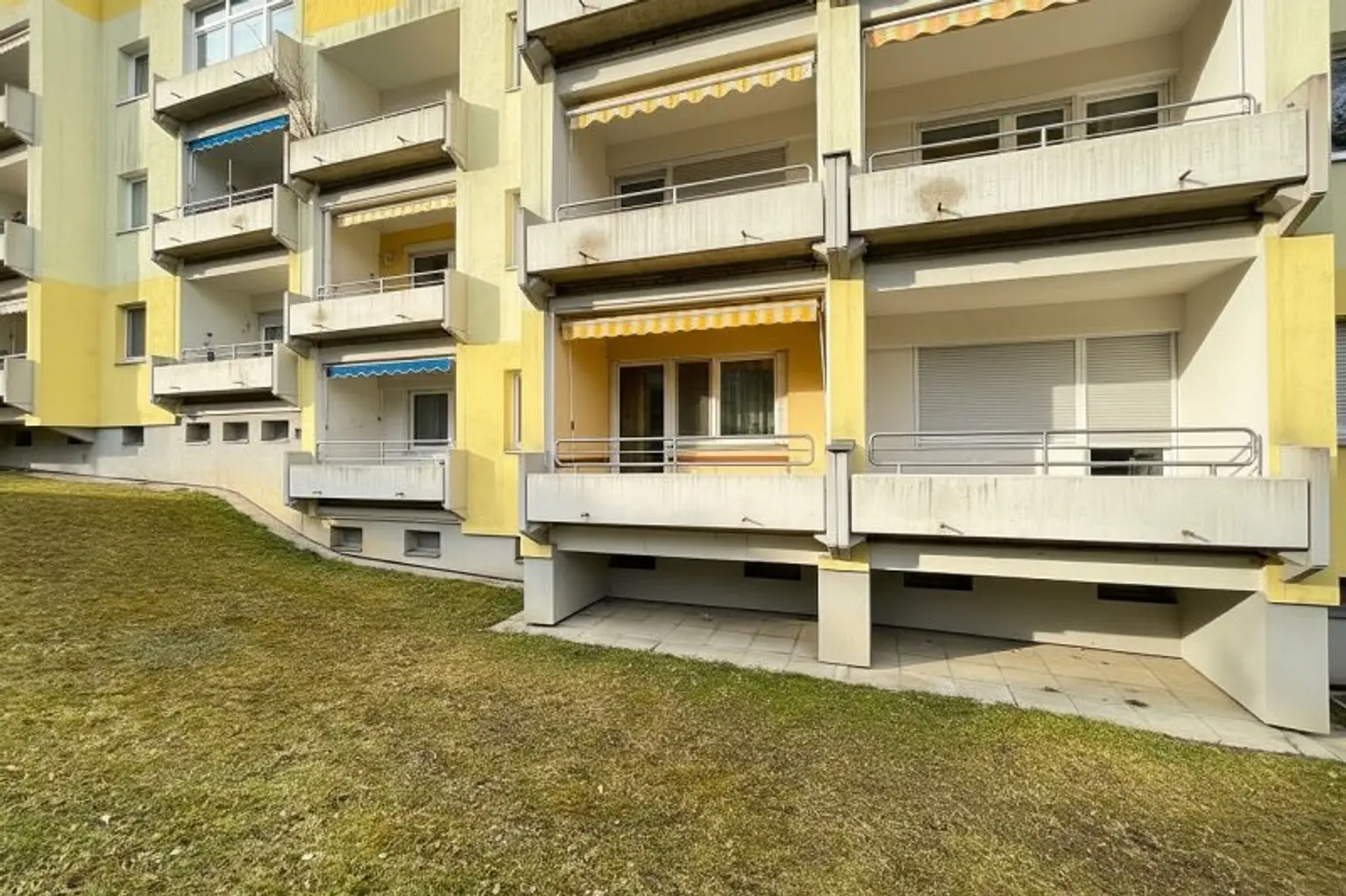 Westausrichtung im Hochparterre mit Grünblick