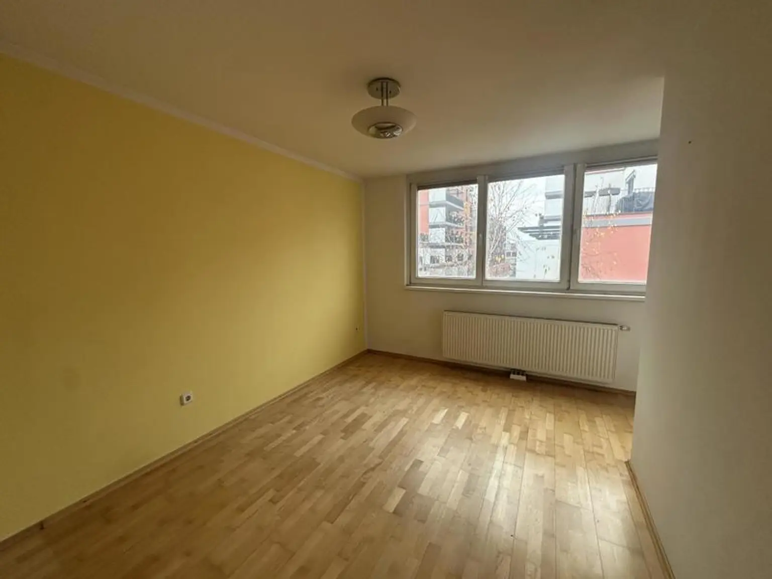 3 Zimmer Eigentum mit Terrasse Nähe Kagraner Platz