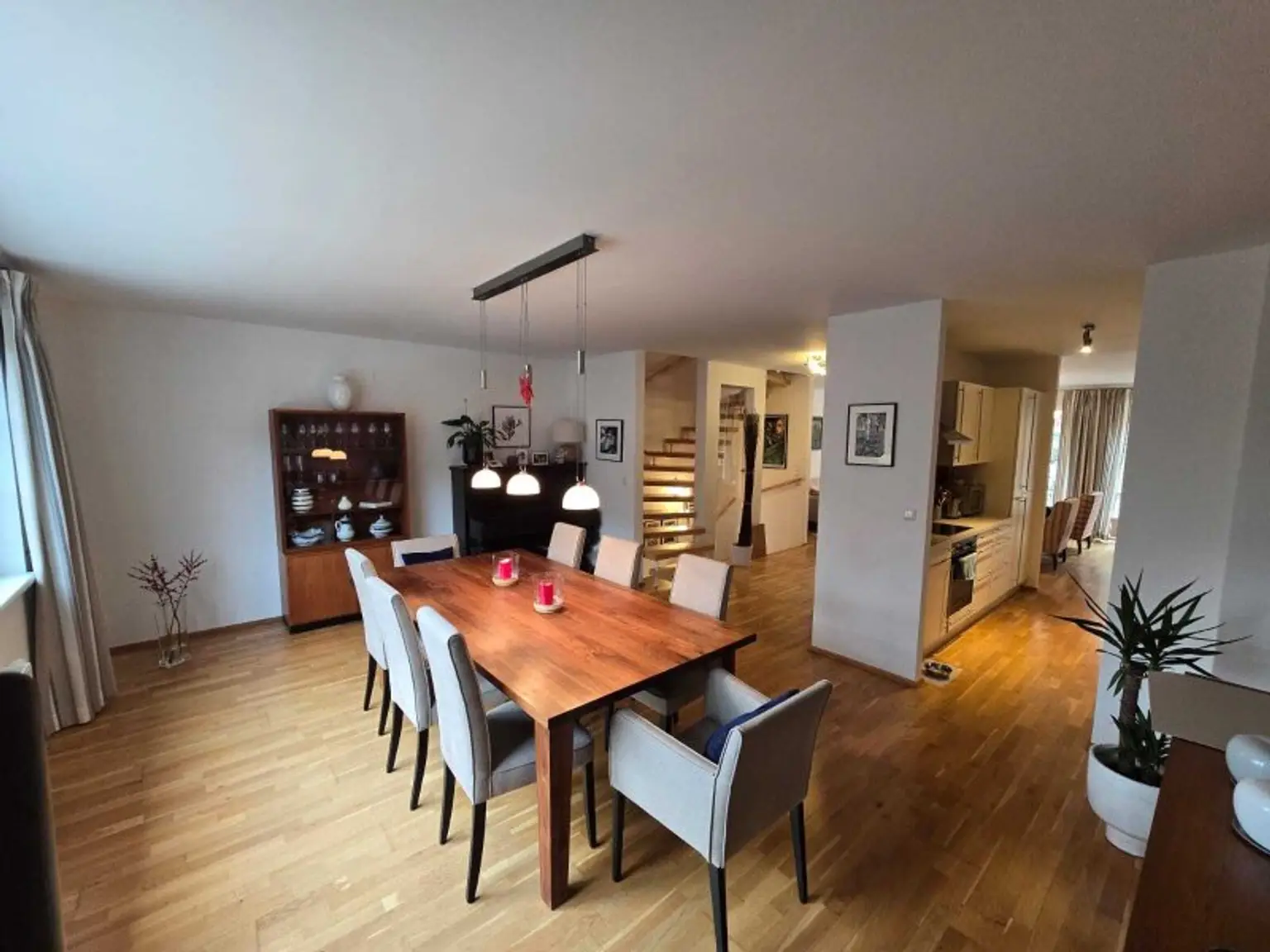 Charmantes Reihenhaus in Laab im Walde – 7 Zimmer, Garten und Garage! Ab € 1.311,--Kreditrate/Monate!!!!