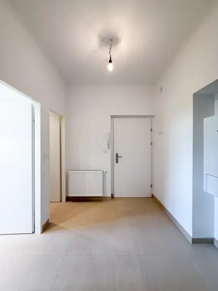 Helle 2-Zimmerwohnung im 23.Wiener Gemeindebezirk zu vermieten | OHNE Lift; 2.OG