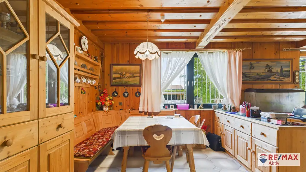 Familienfreundliches Einfamilienhaus mit Garten in ruhiger Lage