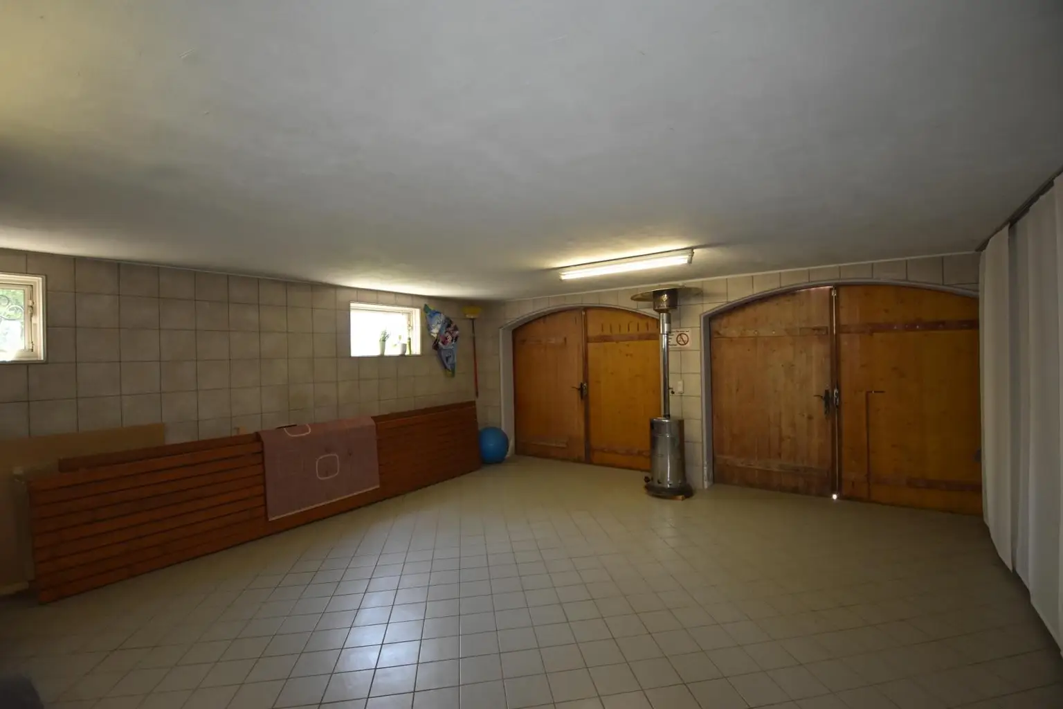 Großzügiges Wohnhaus mit zwei Wohneinheiten