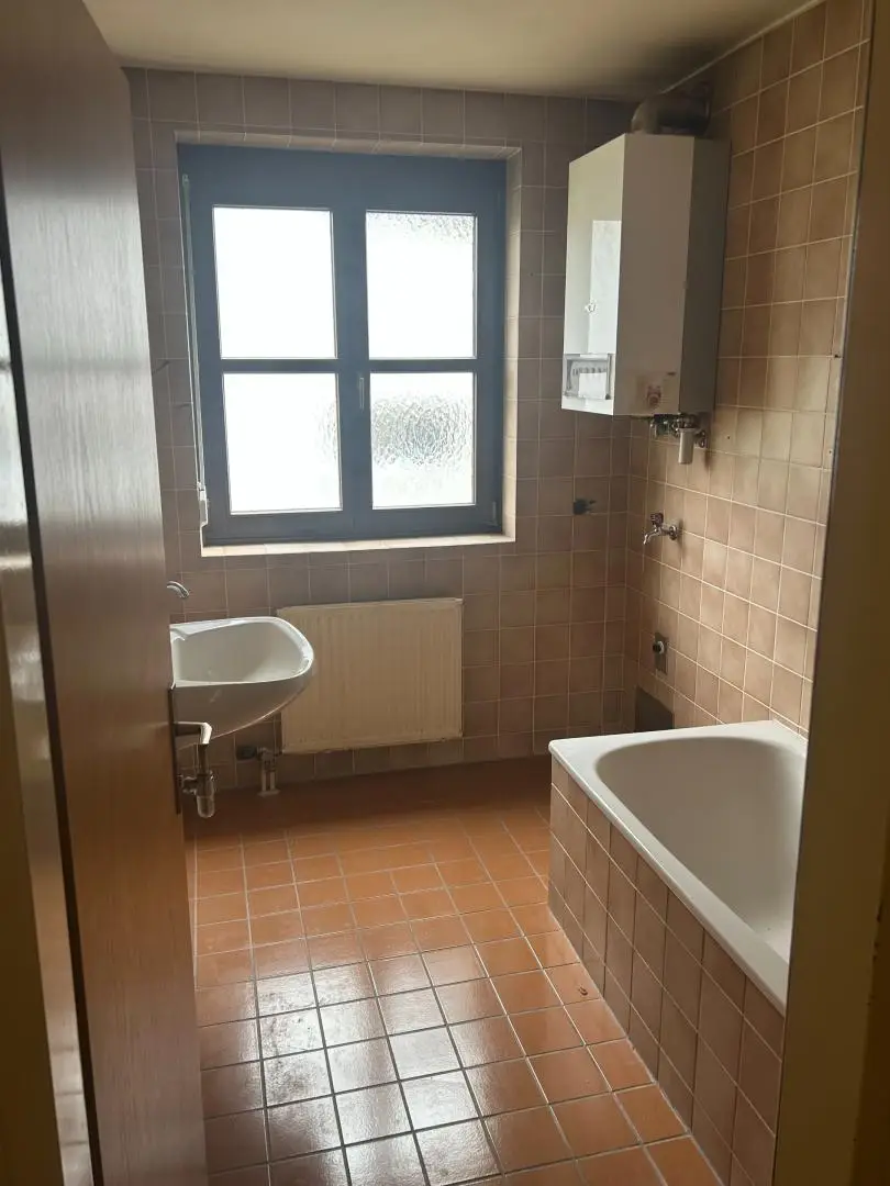 Wohnung-sanierungsbedürftig