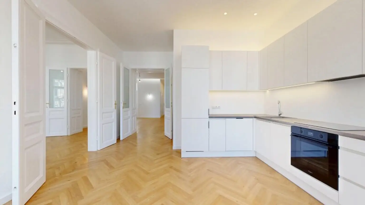 Küche und Esszimmer