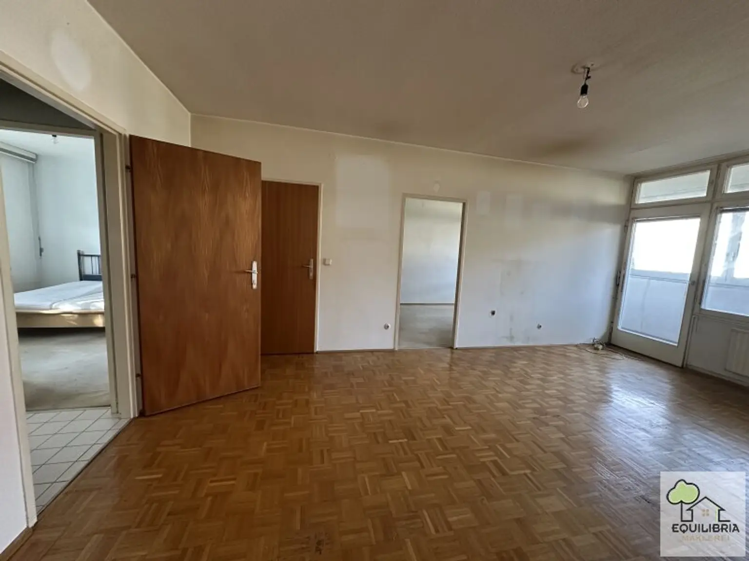 Renovierungsbedürftige 3-Zi-Wohnung Obere Stadt inkl. Stellplatz