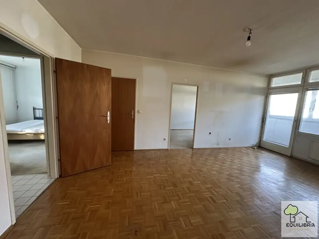 Renovierungsbedürftige 3-Zi-Wohnung Obere Stadt inkl. Stellplatz