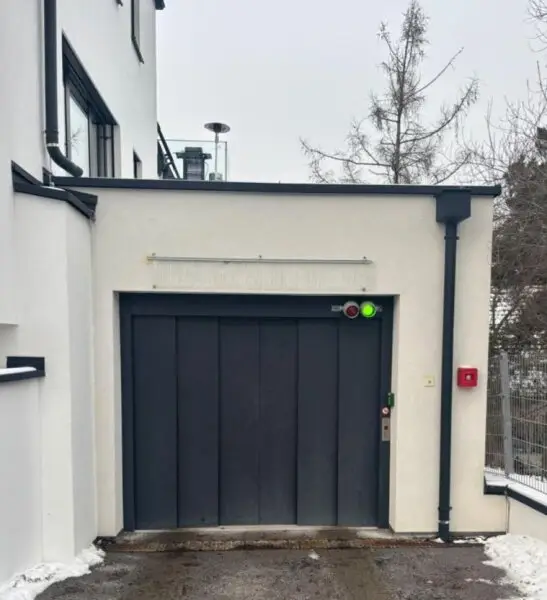 Einfahrt in die Tiefgarage