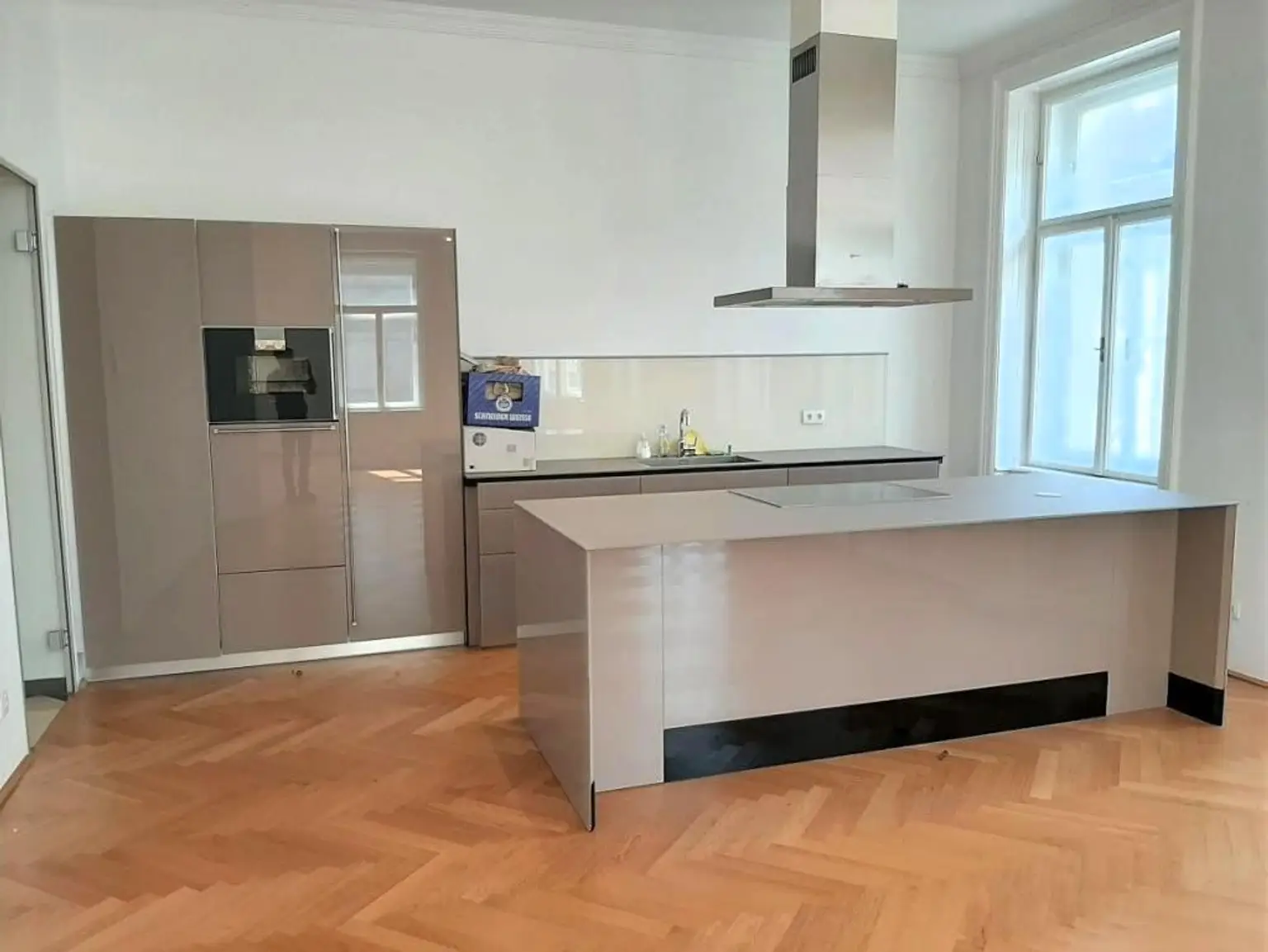 Büro - LOFTARTIG - sonnig - zentral - U1 - TOP AUSSTATTUNG - TOP Gebäude