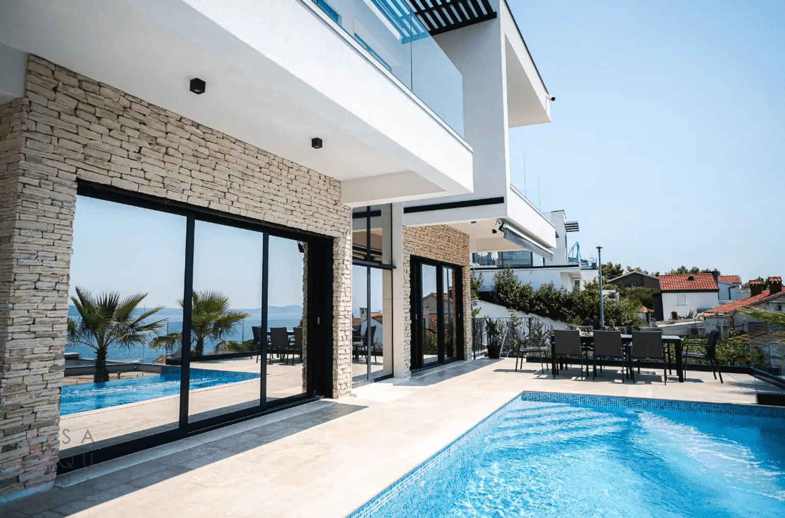 Moderne Eleganz an der Adriaküste – Villa auf Čiovo bei Split