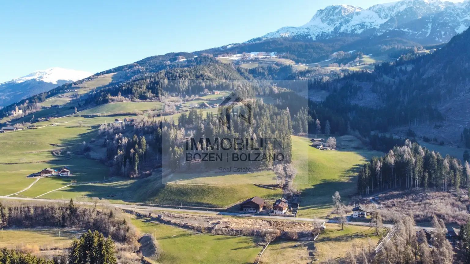 Bauernhof in sonniger Panoramalage – ein Juwel mit Potenzial