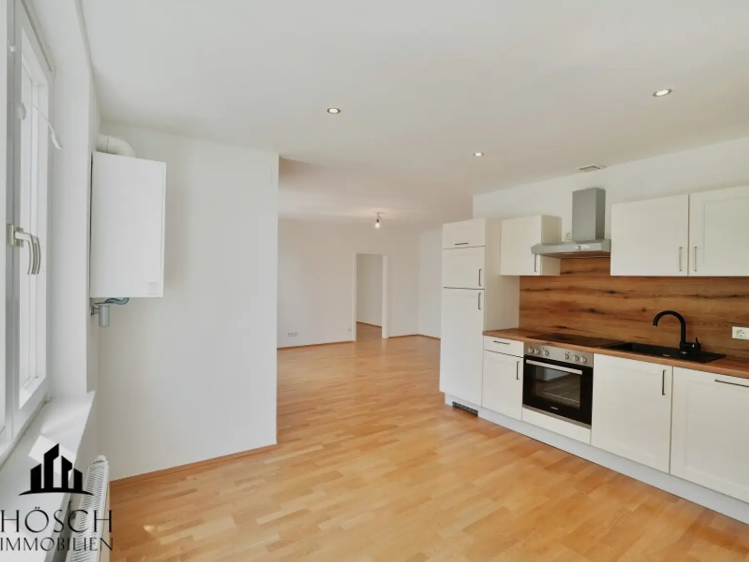 Helle, zentral begehbare 3-Zimmer-Wohnung mit Balkon in Toplage