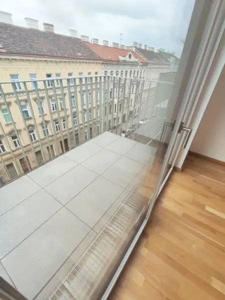 Modern wohnen in Meidling! Neubau 2-Zimmer-Erstbezug mit Balkon im 5. Liftstock - Top60