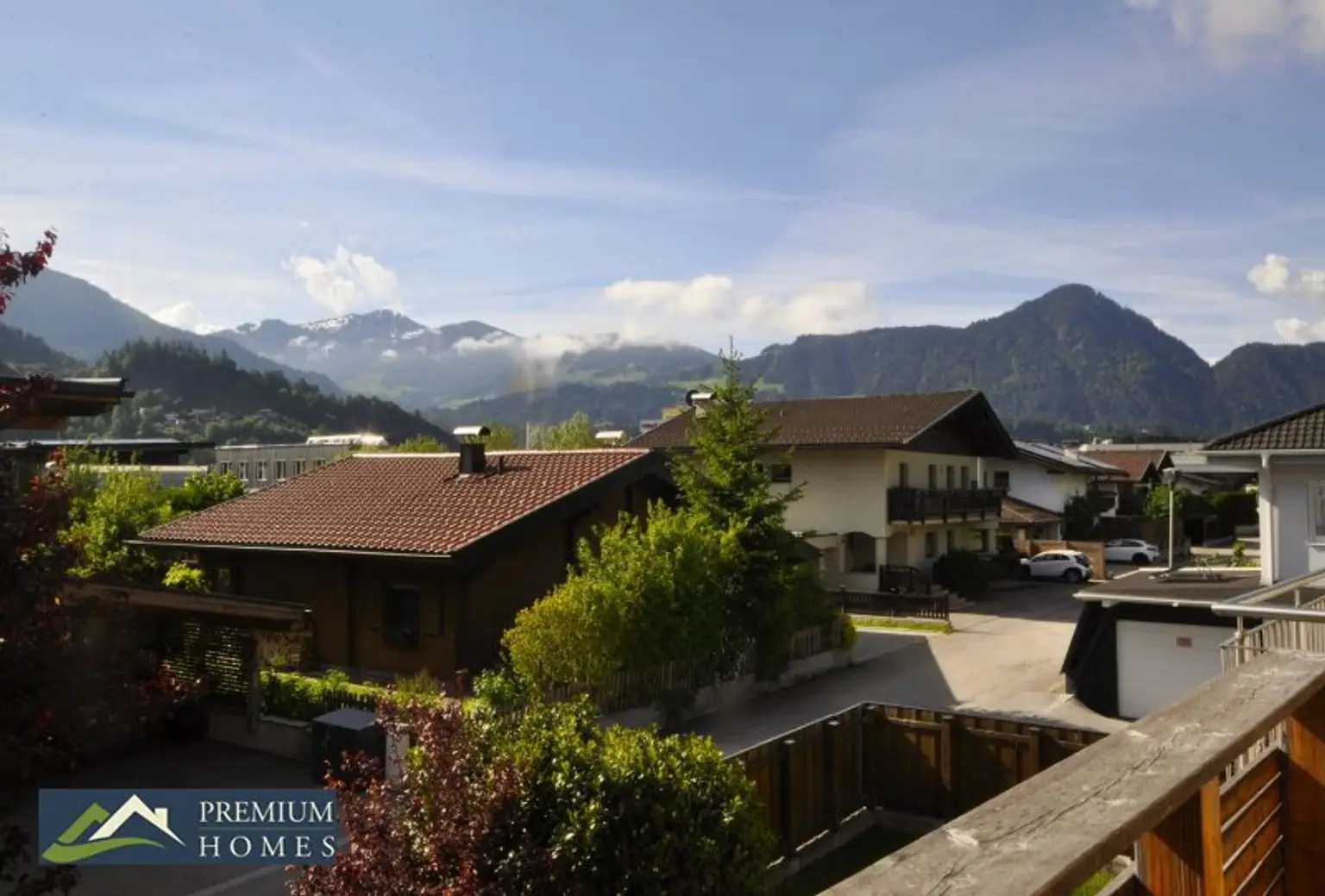 Reihenmittelhaus in Kramsach - Balkon mit Bergblick