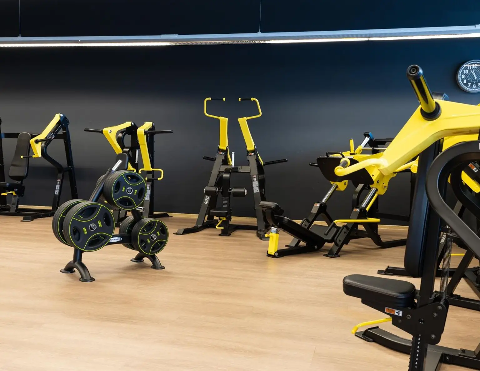 Nachfolger gesucht! Gut geführtes Fitnessstudio sucht neuen Betreiber ...! inkl. sämtlichen Sportgeräten, Mitglieder Übernahme uvm.