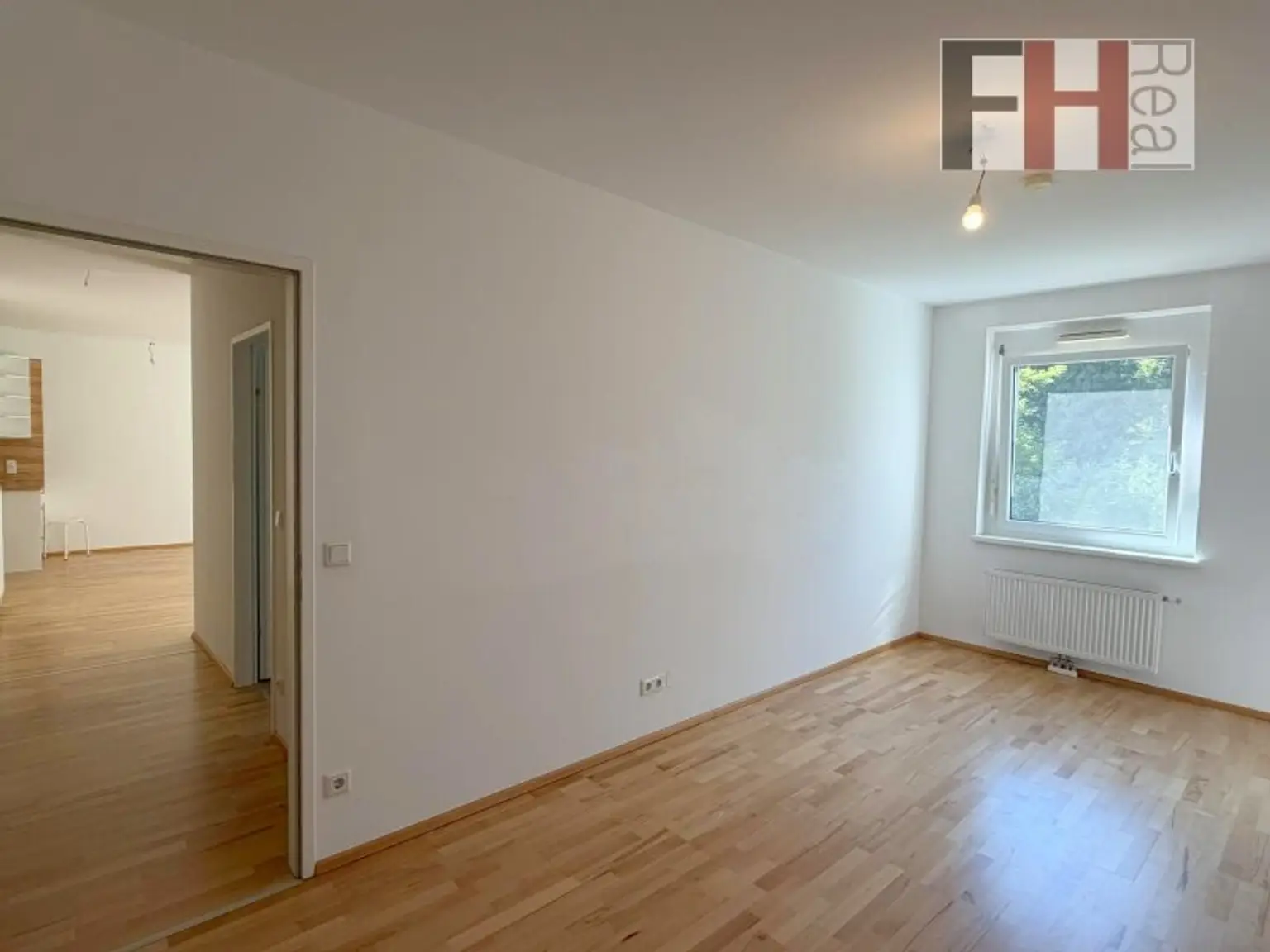 Schöne 3-Zimmer Wohnung mit Balkon und 2 Parkplätzen in Purkersdorf, Kernzone Wien!