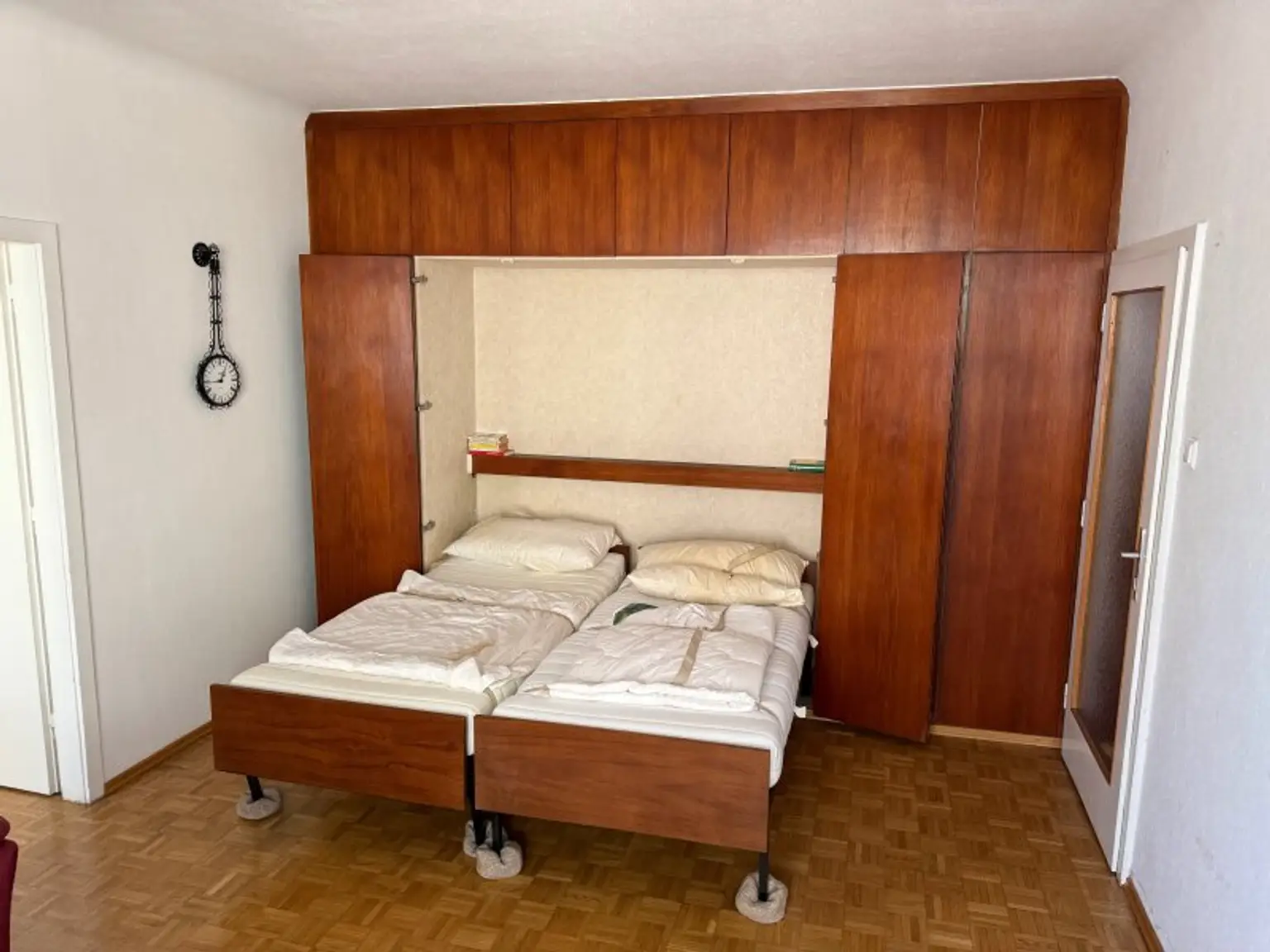 Hofmannsthalgasse (gegnüber Village im Dritten): 2-Zimmer-Neubau mit verglaster Loggia (ca. 60 m2), mit Klima & sep. Küche!