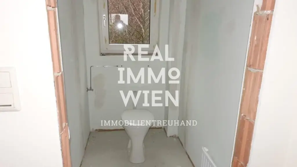 Wohnhaus mit großem Grundstück und Waldparadies in idyllischer Lage