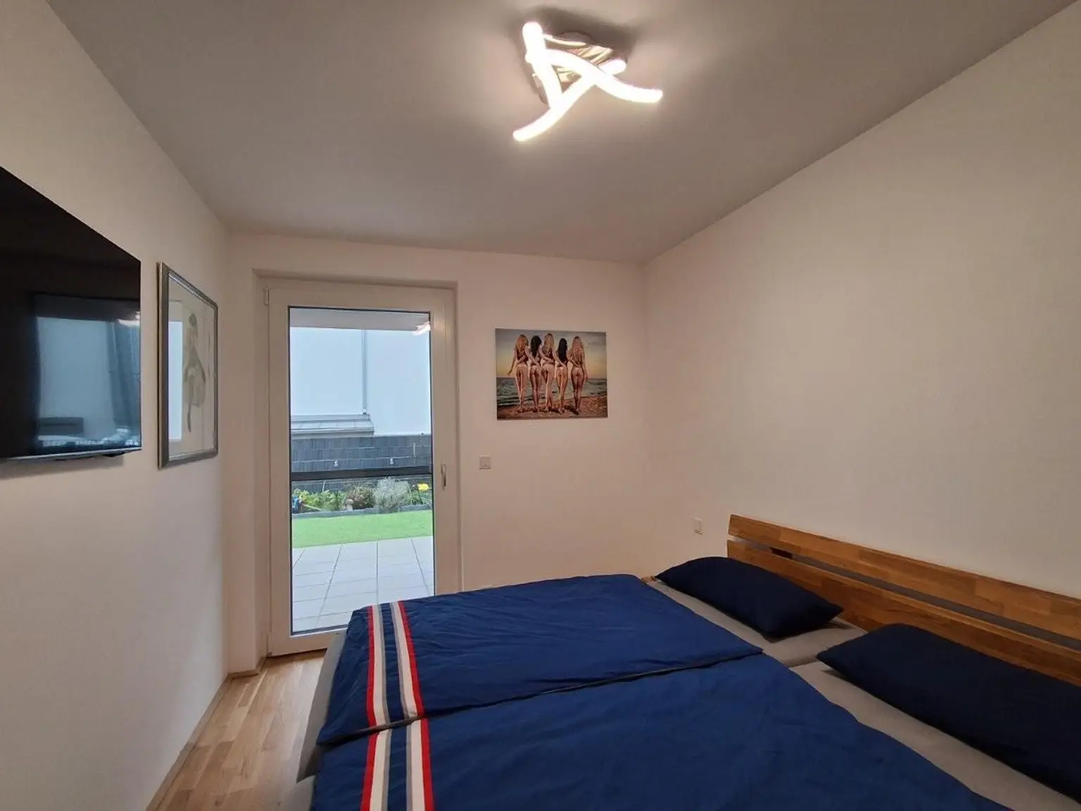 "Single-Hit! Neue vollausgestattete Garten-Wohnung mit PP nahe U1 DZ"