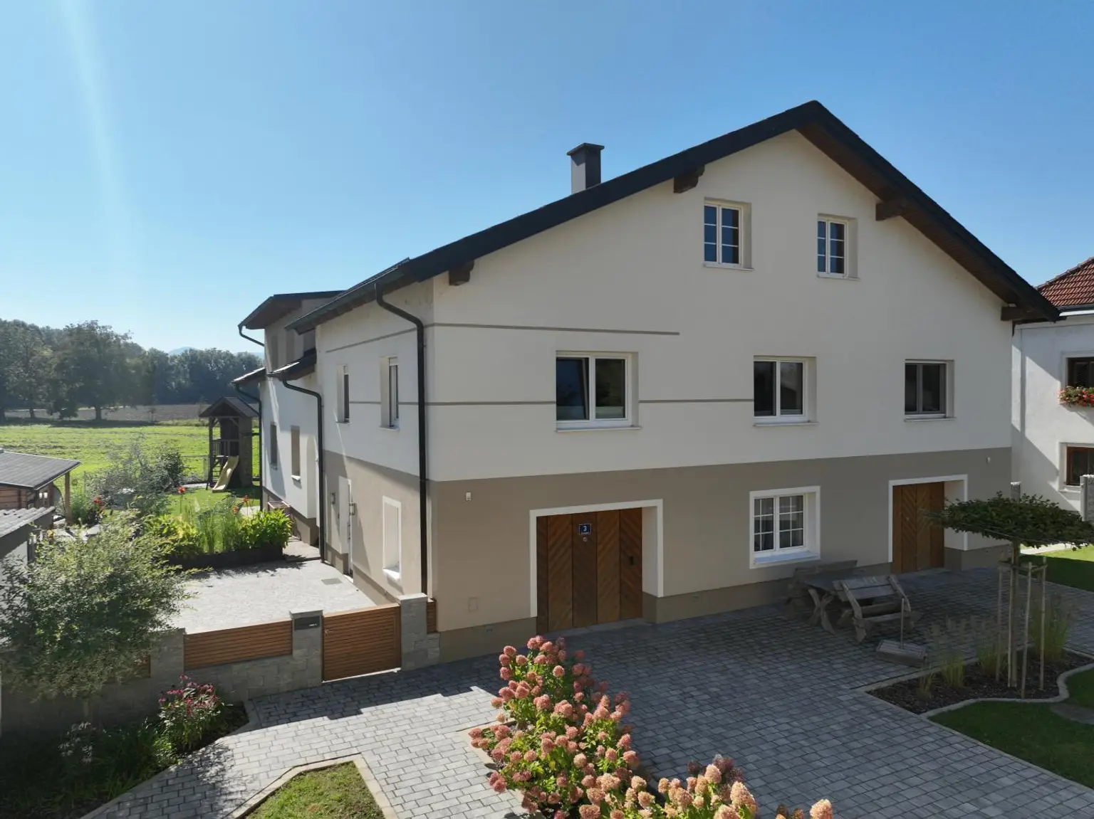 Modern saniertes Wohnhaus