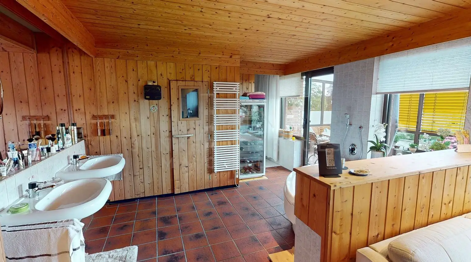Badezimmer mit Sauna