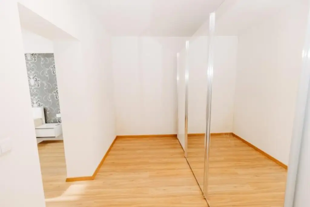 Verträumtes Bauernhaus neu adaptiert (2013) mit Toreinfahrt, Pool, Stadel und Schuppen