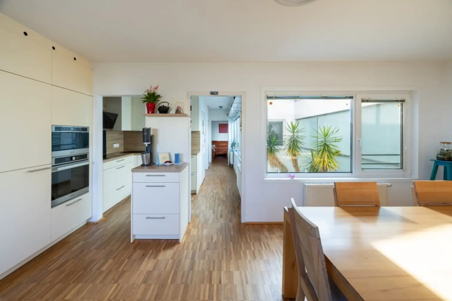 Wohnküche mit ca. 23,32 m²