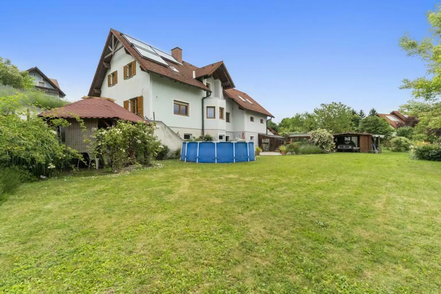 ** Traumhaftes Wohlfühlhaus in ländlicher Idylle trifft Stadtnähe  - nur 15km nach Graz **  Familienparadies mit erstklassiger Infrastruktur **