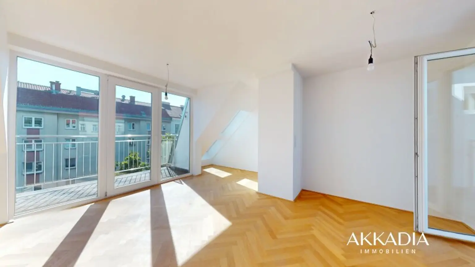 Helle Dachgeschoßwohnung mit 3 Zimmern und Terrassen in Wien-Alsergrund