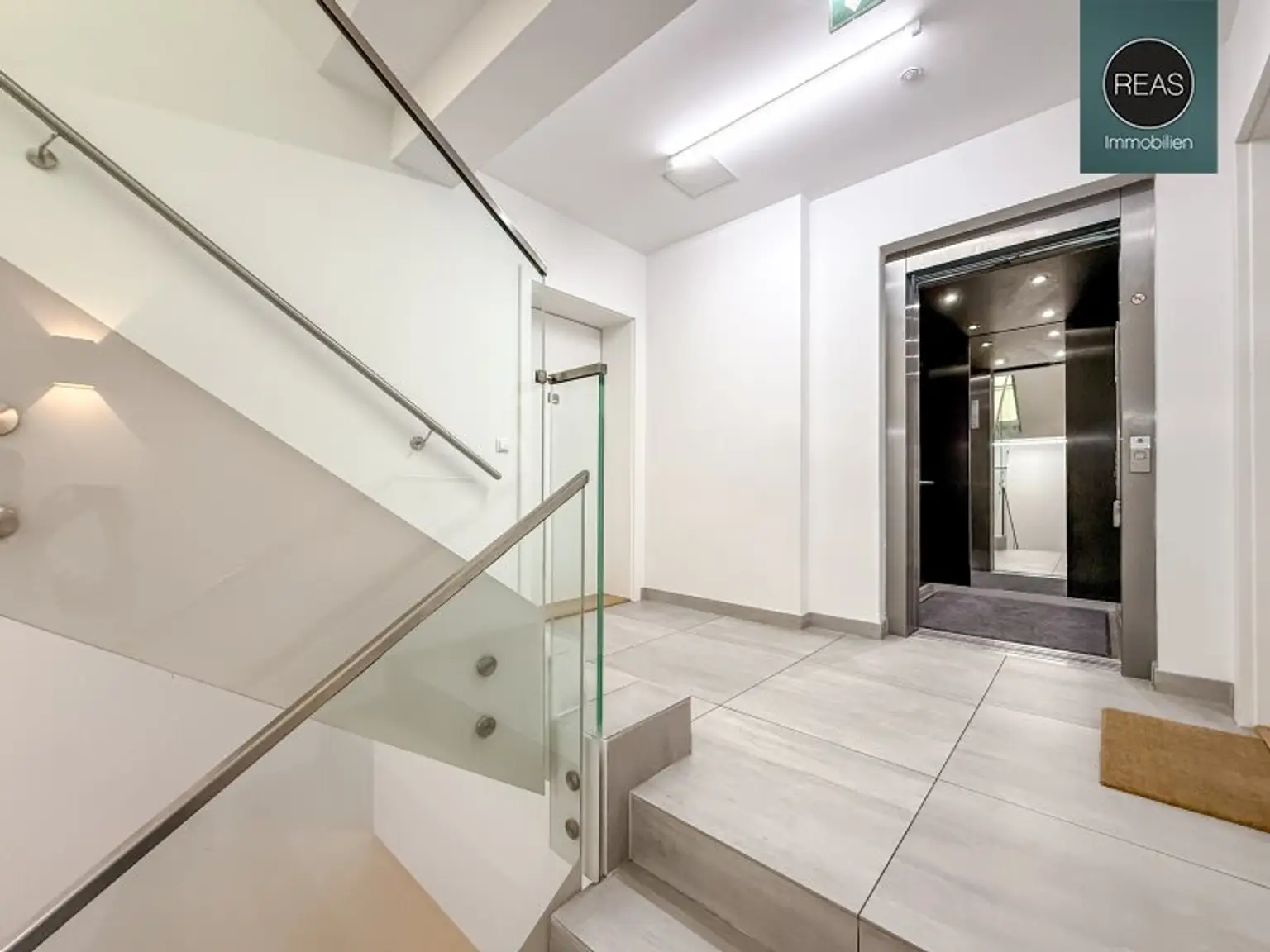 Provisionsfrei: Hochwertig ausgestattetes Apartment mit Balkon in Toplage nahe U3 Rochusgasse!