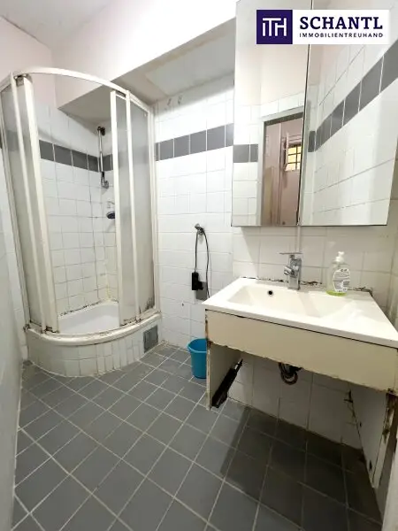 Wow-Eckwohnung im Prunkstück von 1918 – 68 m² Licht & Charme zum Hammerpreis – Ihre Chance zur Sanierung!