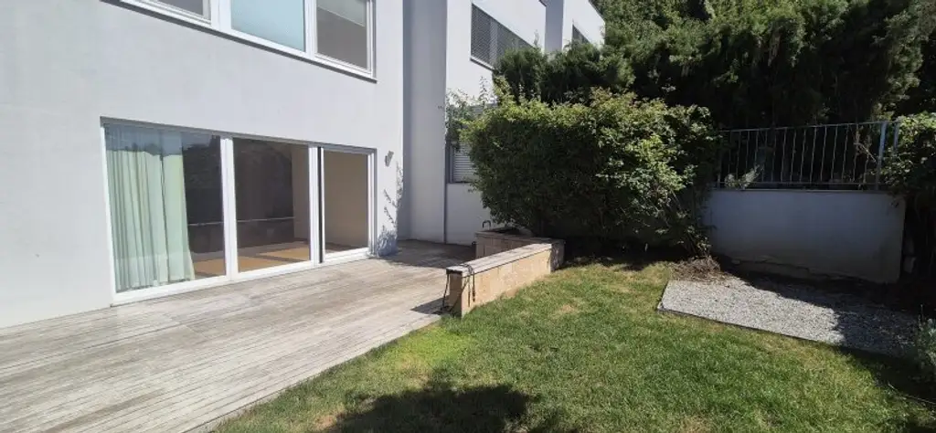 Helles Reihenhaus mit Fernblick und 2 Stellplätzen