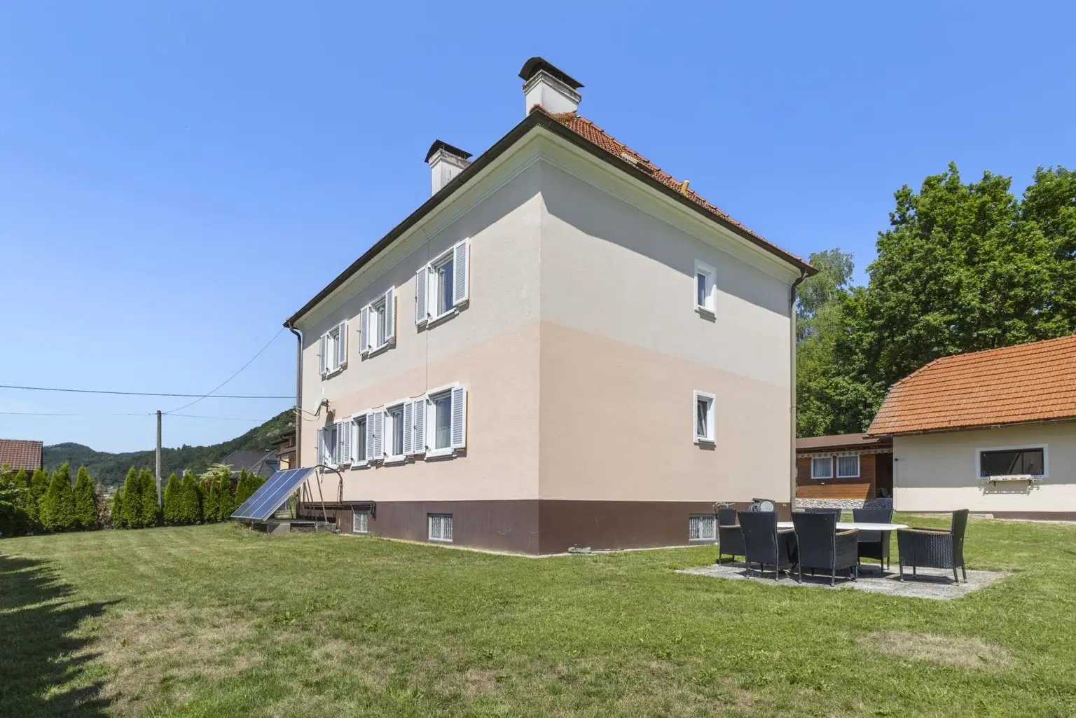 Naturliebhaber aufgepasst: Großzügiges Einfamilienhaus samt Nebengebäude mit viel Potenzial in herrlicher Ruhelage