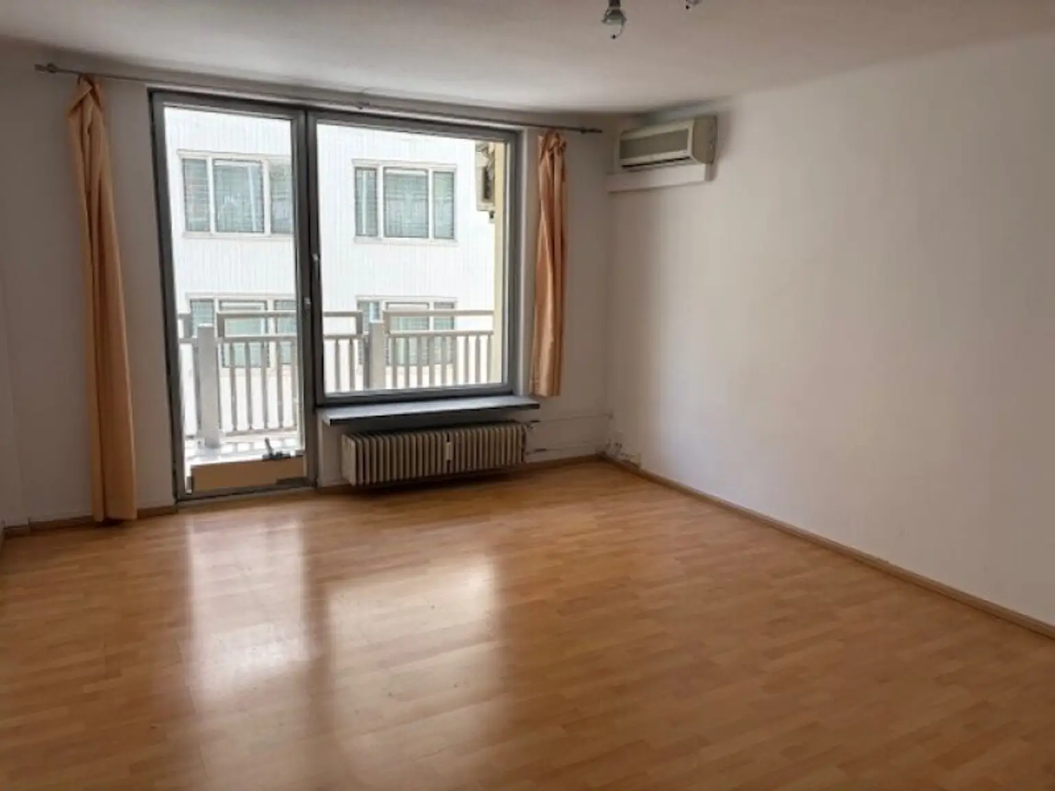 Tolle Loggia-Wohnung im Zentrum von Wien !