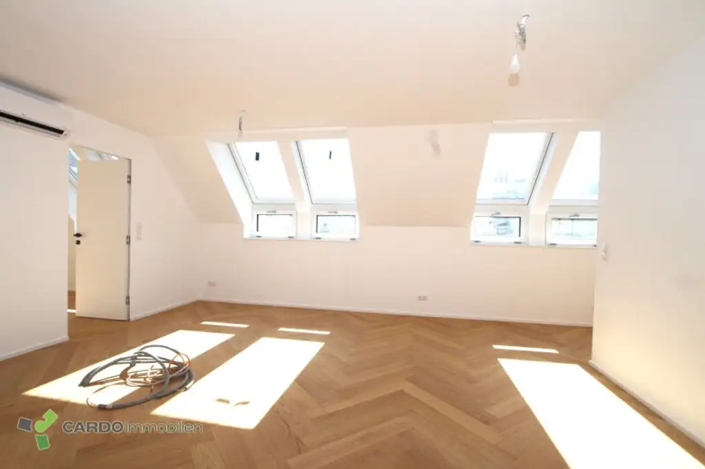Exklusive Dachgeschosswohnungen mit Außenflächen in einem schönen Altbau