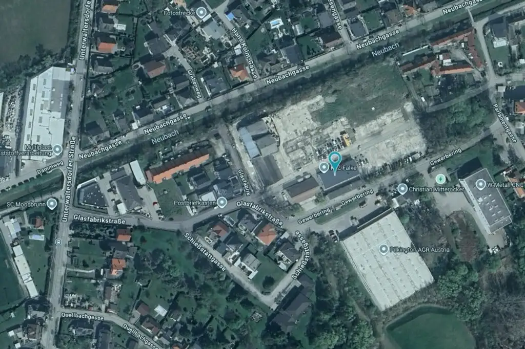 HOBBY-HALLE - ATELIER - LAGER mit Starkstrom- Anschlüsse in MOOSBRUNN !
