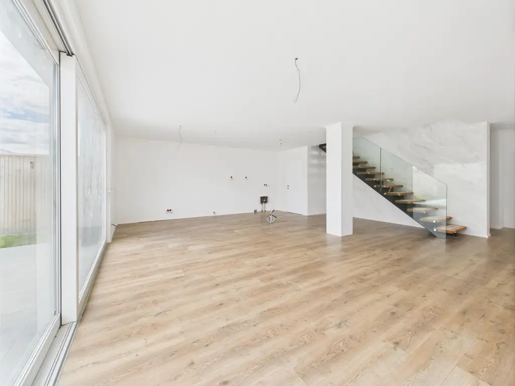 WELS-WEST: Ihr neues Smart Home mit Salzwasserpool, Carport & exklusiver Ausstattung