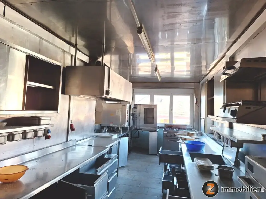 Wolfau: Zentral gelegene großzügige Liegenschaft zur Sofortübernahme