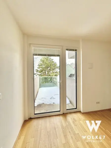 Wunderschöne 2 Zimmer mit 2 Aussenflächen | Ruhig & hell | gut aufgeteilt | U1 Kagraner Platz