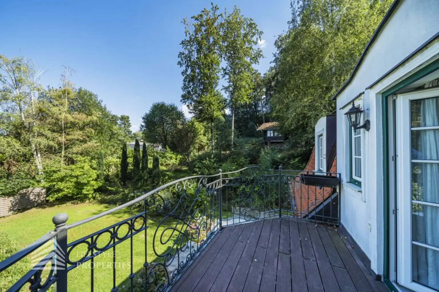 Wunderschöne Villa mit Pool und weitläufigem Grundstück, Nähe Pressbaum