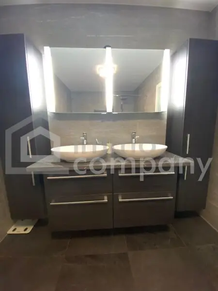 Attraktive Eigentumswohnung im Herzen von Seewalchen am Attersee – Wohnen, wo andere Urlaub machen!