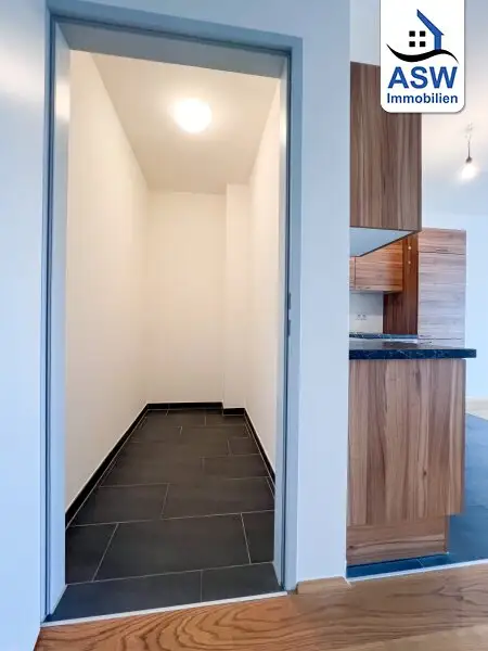 Perfekt aufgeteilte 2-Zimmerwohnung mit schöner Küche, Balkon und Loggia