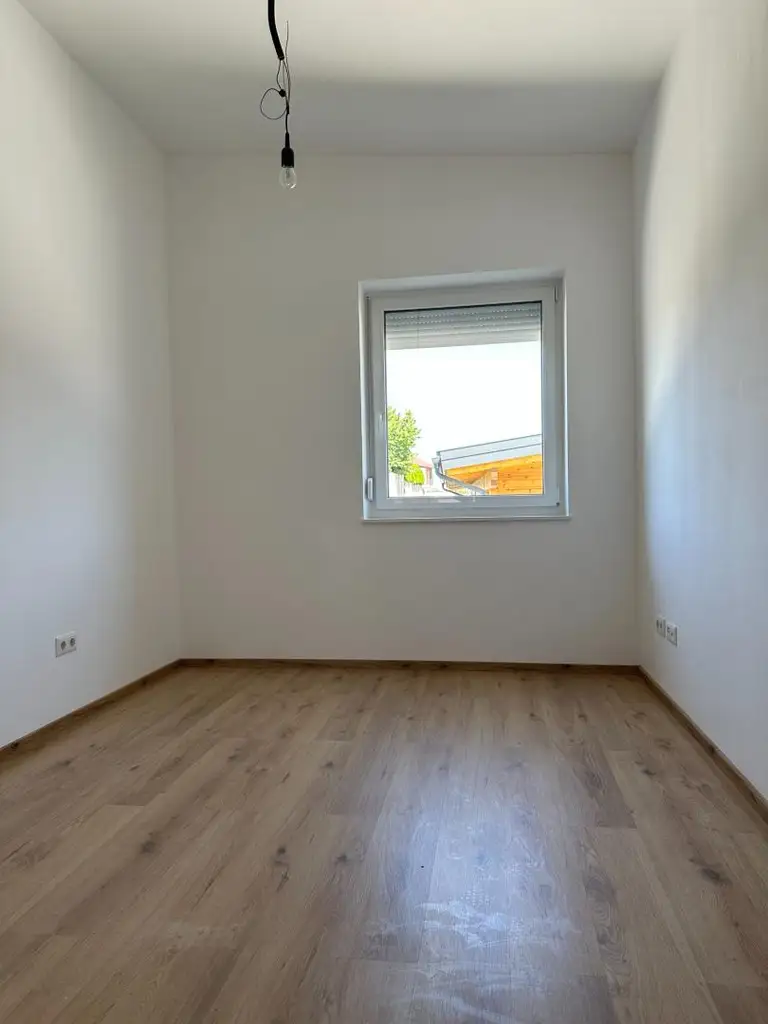 Exklusiv wohnen mit Weitblick –  4-Zimmer-Neubauwohnung mit Balkon
